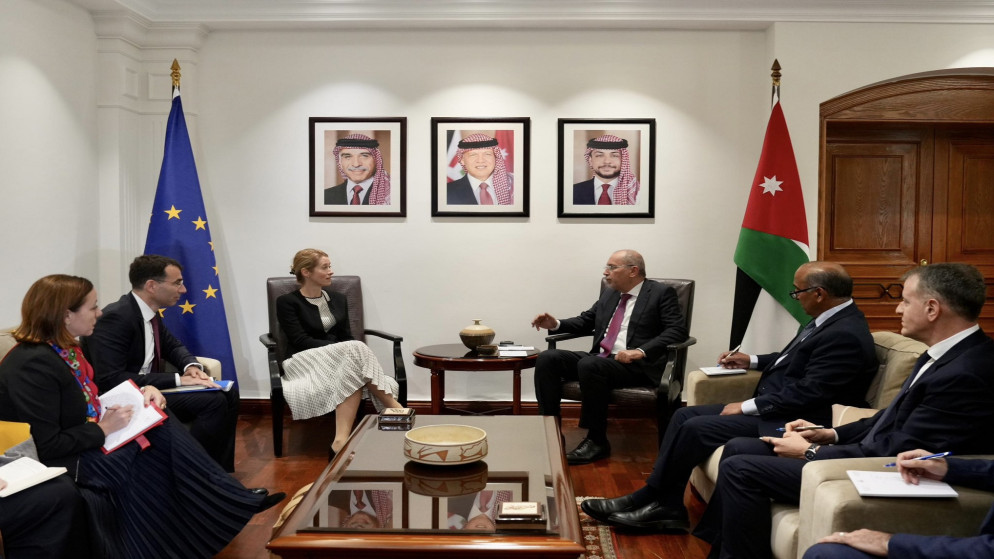 مباحثات بين نائب رئيس الوزراء وزير الخارجية وشؤون المغتربين أيمن الصفدي مع الممثّلة العليا للاتحاد الأوروبي للشؤون الخارجية والسياسة الأمنية كايا كالاس.