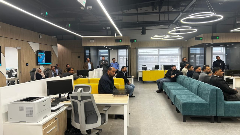 افتتاح مركز الخدمات الحكومية الشاملة في محافظة المفرق تجريبيا. (وزارة الاقتصاد الرقمي)