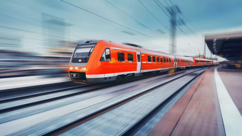 صورة تعبيرية لقطار خفيف.