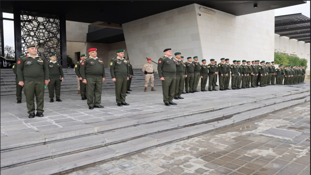 رئيس هيئة الأركان المشتركة اللواء الركن يوسف الحنيطي يزور مجموعة حمزة بن عبد المطلب سيد الشهداء.