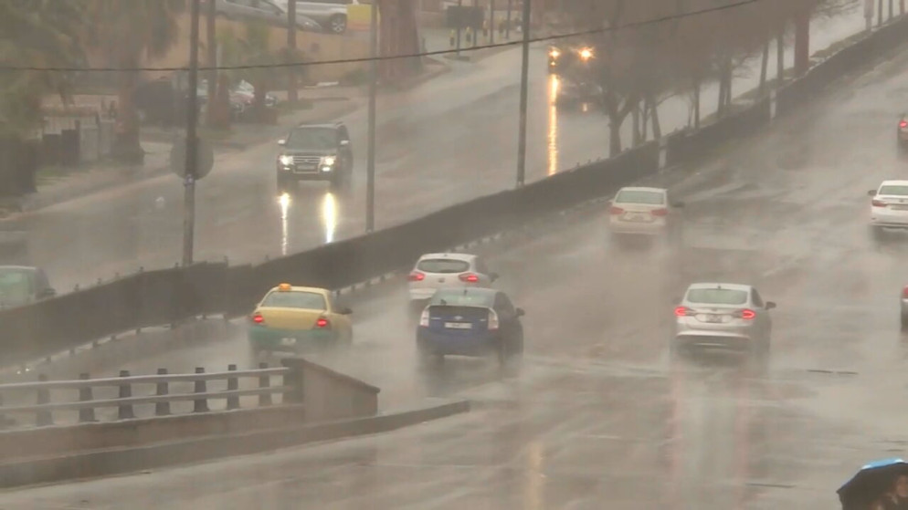 صورة أرشيفية لأجواء ماطرة في العاصمة عمّان. (المملكة)