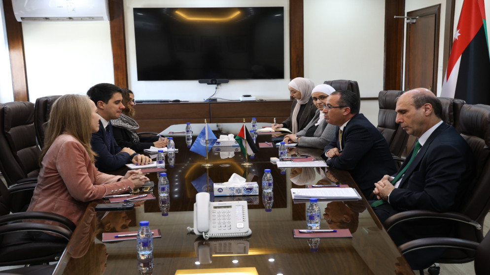 الأمين العام لوزارة التخطيط والتعاون الدولي مروان الرفاعي مع مساعد الأمين العام للأمم المتحدة لشؤون الشباب ورئيس مكتب الأمم المتحدة للشباب فيليب بولييه