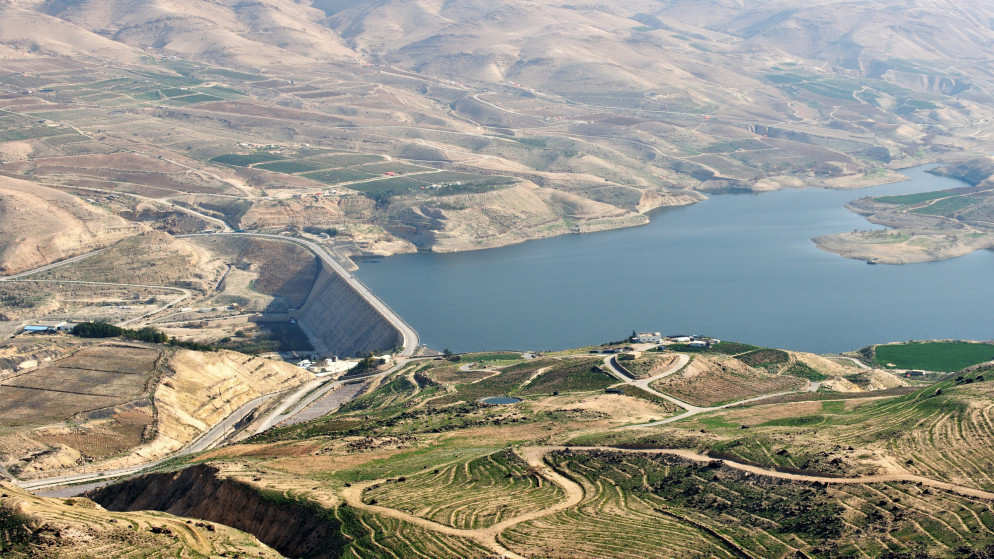 المياه: فيضان سد الموجب خلال ساعات مع استمرار الحالة المطرية 