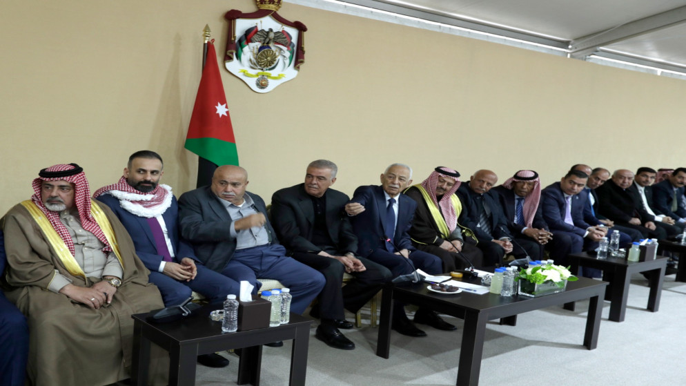 العيسوي يلتقي أكثر من 1500 من وجهاء وأبناء وبنات مناطق شرق وجنوب عمان.