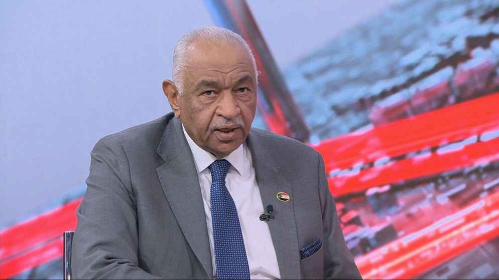 السفير السوداني في الأردن حسن سوار الذهب خلال مقابلة عبر برنامج العاشرة. (المملكة)
