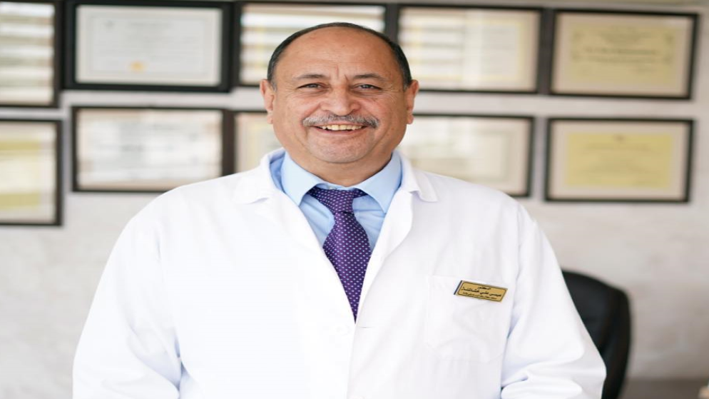 نقيب الأطباء الدكتور عيسى الخشاشنة.