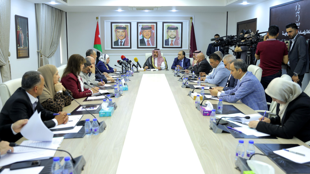 اجتماع لجنة الخدمات والنقل النيابية مع وزيرة النقل. (مجلس النواب)