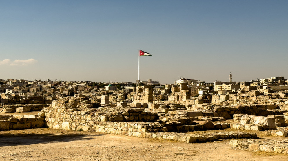 نظرة عامة على ضاحية العاصمة الأردنية عمان. (istockphoto)