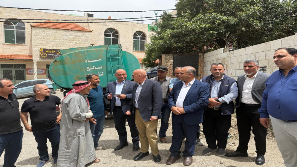 وزير المياه والري يطلع على جهود وسلامة إجراءات إدارة مياه عجلون في تأمين المياه للمواطنين في عنجرة.
