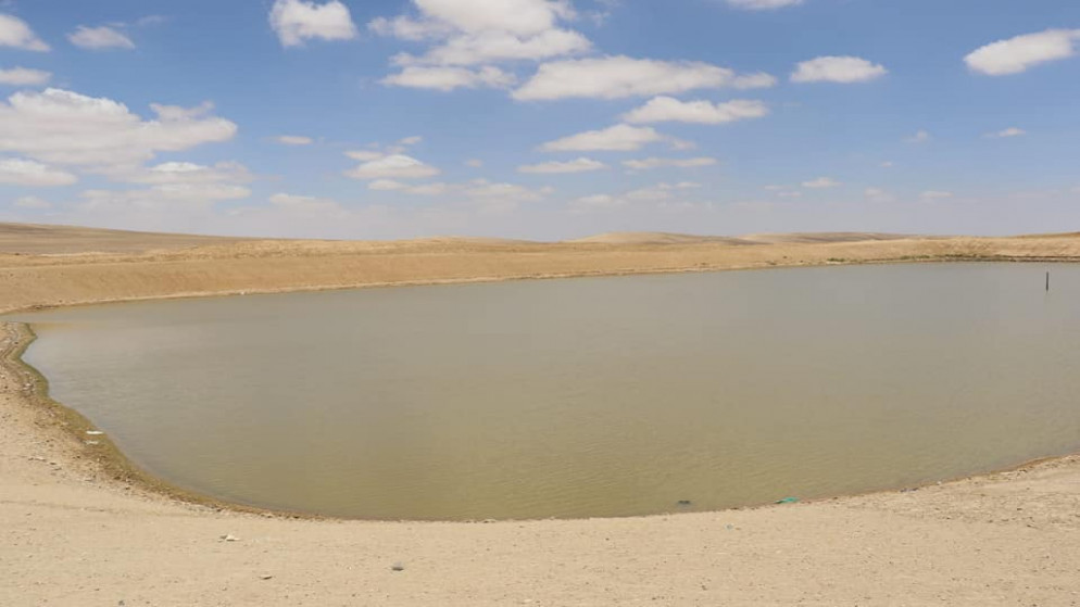 حفائر ترابية في البادية الوسطى. (وزارة الزراعة)
