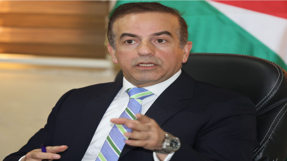 مدير عام دائرة الأحوال المدنية والجوازات، غيث غازي الطيب.