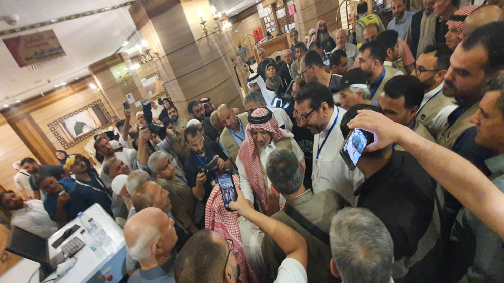 وزير الأوقاف والشؤون والمقدسات الإسلامية، محمد الخلايلة يتفقد حجاج البعثة الأردنية في المدينة المنورة
