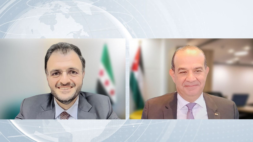 وزير الاقتصاد الرقمي والريادة سامي سميرات مع نظيره السوري عبد السلام هيكل عبر تقنية الاتصال المرئي.