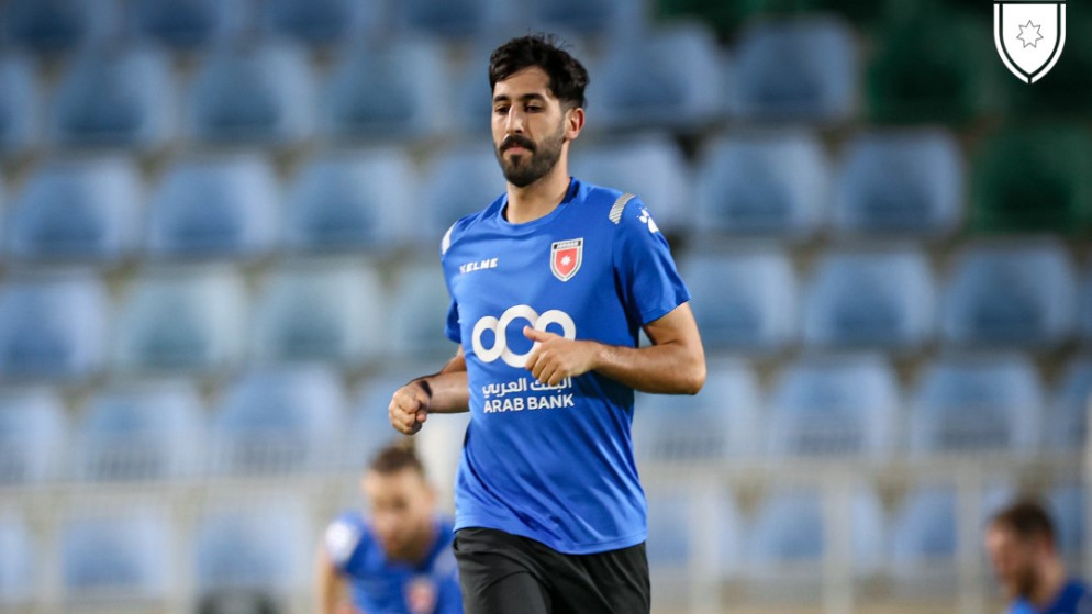 نجم المنتخب الوطني يزن النعيمات أثناء تدريبات الأسبوع.