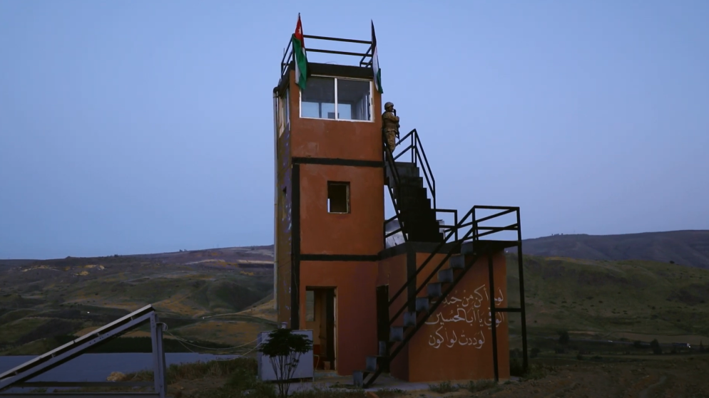 صورة أرشيفية لعسكري أردني يراقب الحدود. (المملكة)
