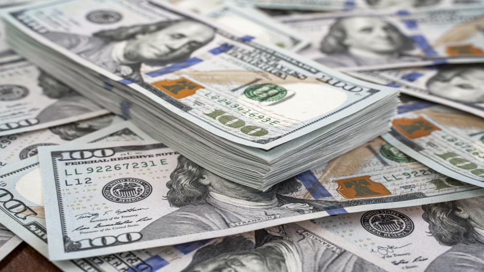 أوراق نقدية من فئة مئة دولار. (istockphoto)