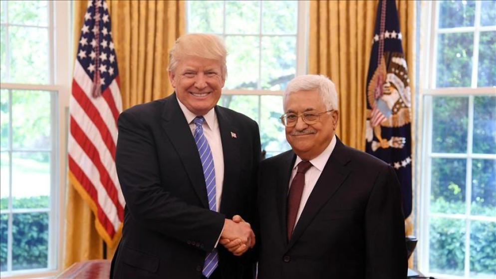 صورة أرشيفية للرئيس محمود عباس مع الرئيس الأميركي دونالد ترامب