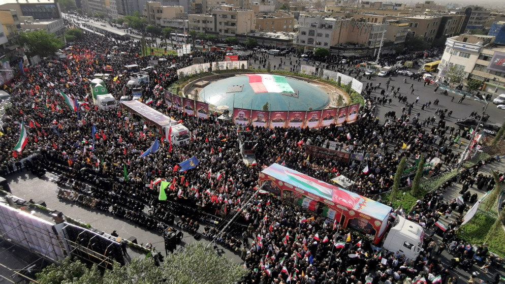 جانب من تشييع قادة عسكريين وعلماء نوويين في العاصمة طهران قتلوا في الحرب مع إسرائيل. 28/06/2025. (أ ف ب)