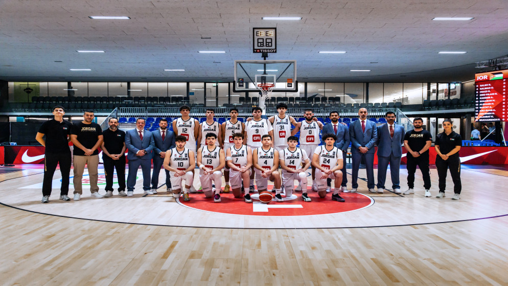 لاعبو منتخب الشباب لكرة السلة.