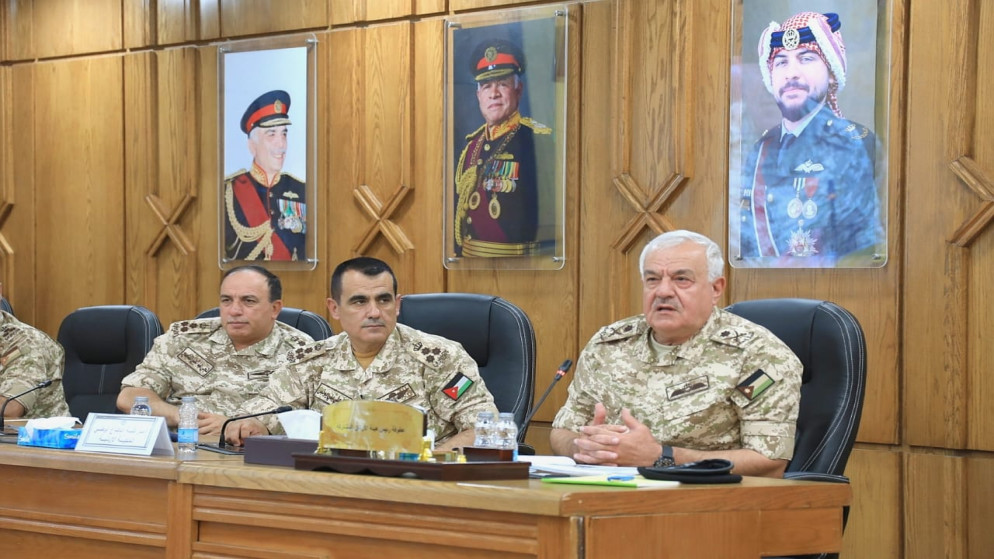 رئيس هيئة الأركان المشتركة اللواء الركن يوسف أحمد الحنيطي خلال نوة بعنوان "تحليل البيئة الاستراتيجية وإدارة المخاطر".