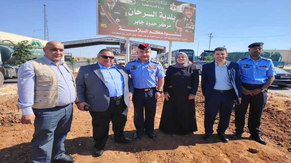 محافظة المفرق تنفذ مبادرة تزيين وزراعة الأشجار على مدخل مركز حدود جابر