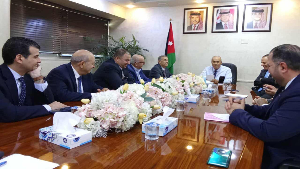الضريبة و"المستشفيات الخاصة" تناقشان تطبيق نظام الفوترة الوطني.