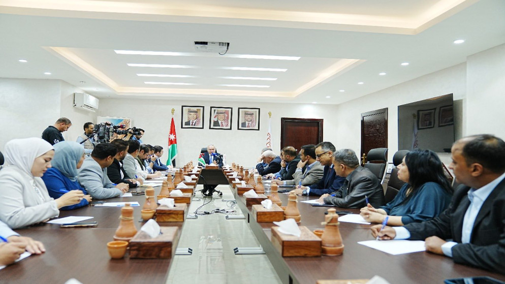 مجلس نقابة الصحفيين الأردنيين خلال لقائه رئيس مجلس مفوضي سلطة إقليم البترا التنموي السياحي فارس البريزات