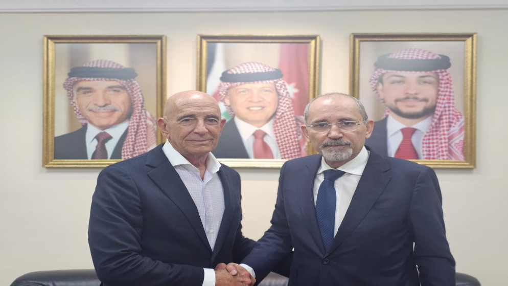 نائب رئيس الوزراء وزير الخارجية وشؤون المغتربين أيمن الصفدي يلتقي السفير الأميركي لدى تركيا والمبعوث الخاص إلى سوريا توماس بارِك.