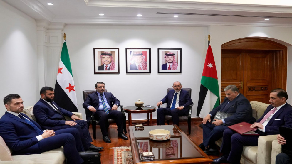 لقاء جمع نائب رئيس الوزراء وزير الخارجية وشؤون المغتربين أيمن الصفدي، مع وزير الخارجية والمغتربين السوري أسعد الشيباني في عمّان السبت