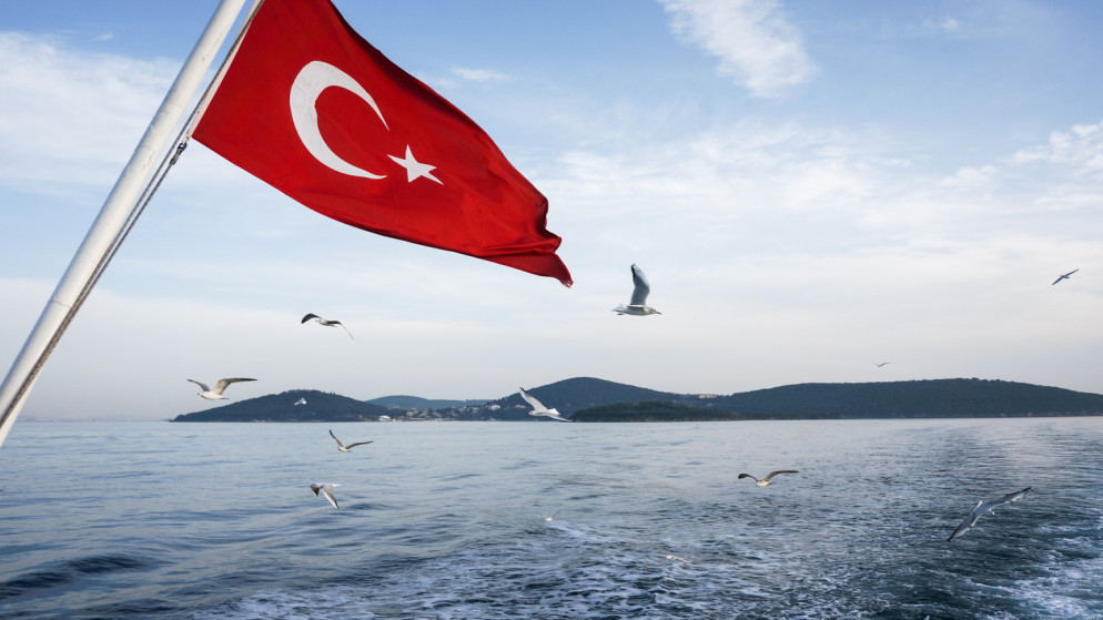 علم تركيا. (istockphoto)