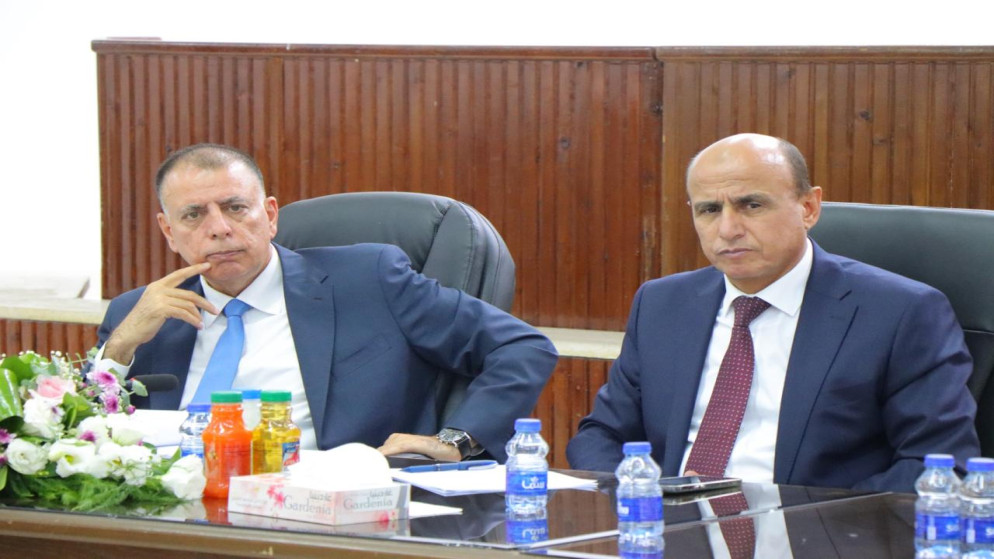 جانب من زيارة وزير الداخلية مازن الفراية لمحافظة الكرك. (وزارة الداخلية)