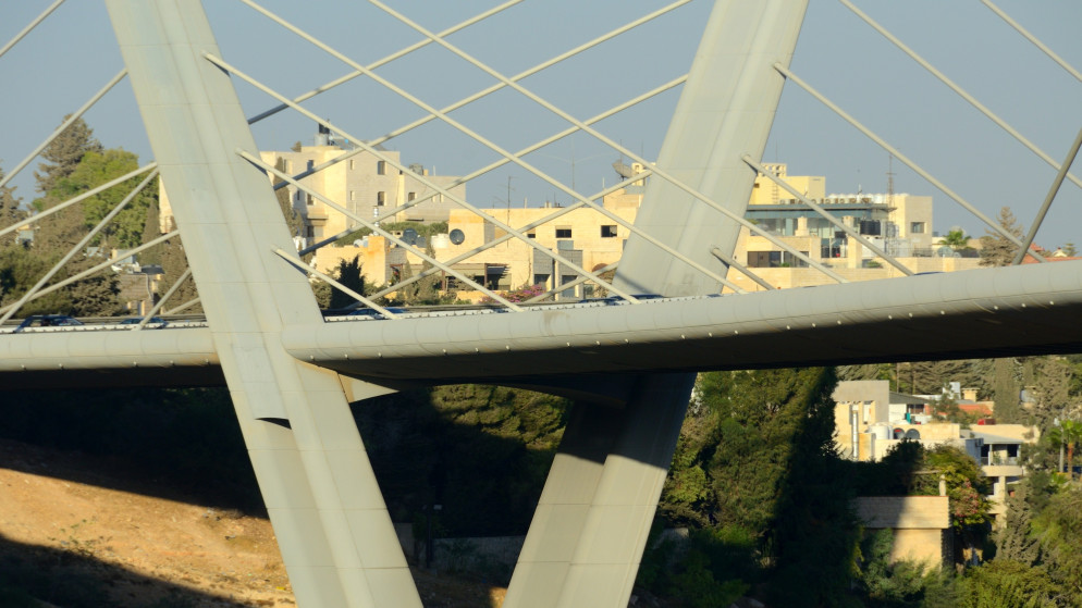 الجسر المعلق في عبدون. (istockphoto)