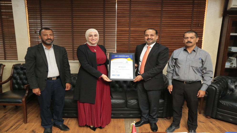 سلطة وادي الأردن تحصل على الاعتماد دولي لمختبراتها (شهادة ISO 9001:2015)