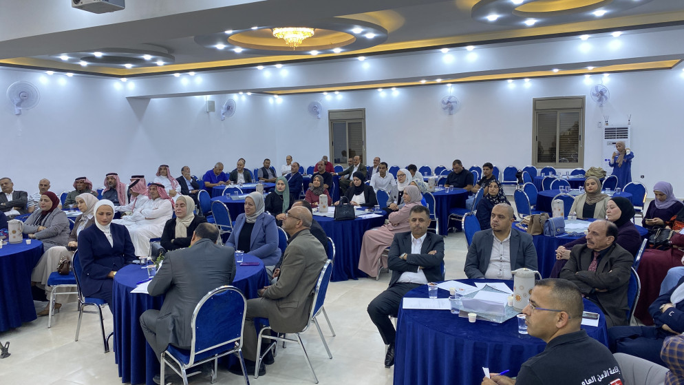 جلسة حوارية بعنوان "الواقع والتطلعات في القطاع الزراعي". (المملكة)