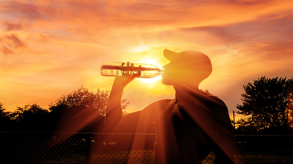 صورة تعبيرية لطقس حار. (istock)