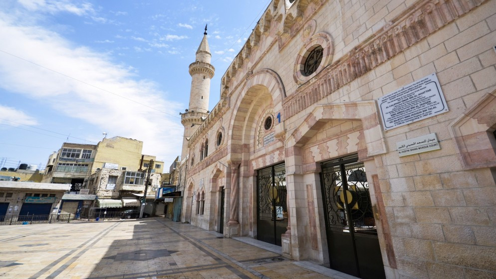 المسجد الحسيني وسط العاصمة الذي جرى توثيقه وإدراجه في سجل التراث العمراني والحضري.