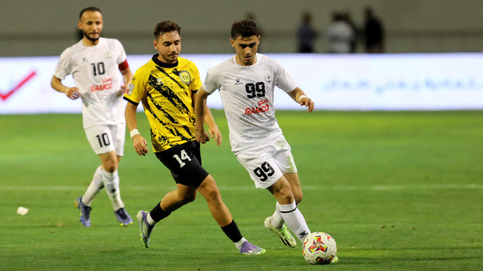 جانب من مباراة الرمثا والحسين في الدوري الأردني للمحترفين. (الاتحاد الأردني لكرة القدم)