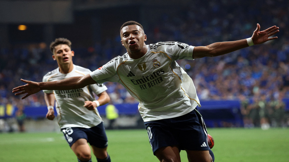 لاعب ريال مدريد كيليان مبابي يحتفل بتسجيله هدفه الأول، 24 آب 2025. (رويترز)