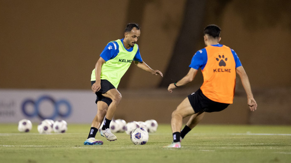 منتخب كرة القدم يبدأ تدريباته استعدادا لمباراتي روسيا والدومينيكان