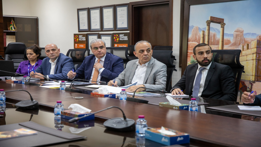 وزارتا الصحة والسياحة تؤكدان التزامهما بتسهيل وصول المرضى والزوار للمرافق الصحية المتخصصة