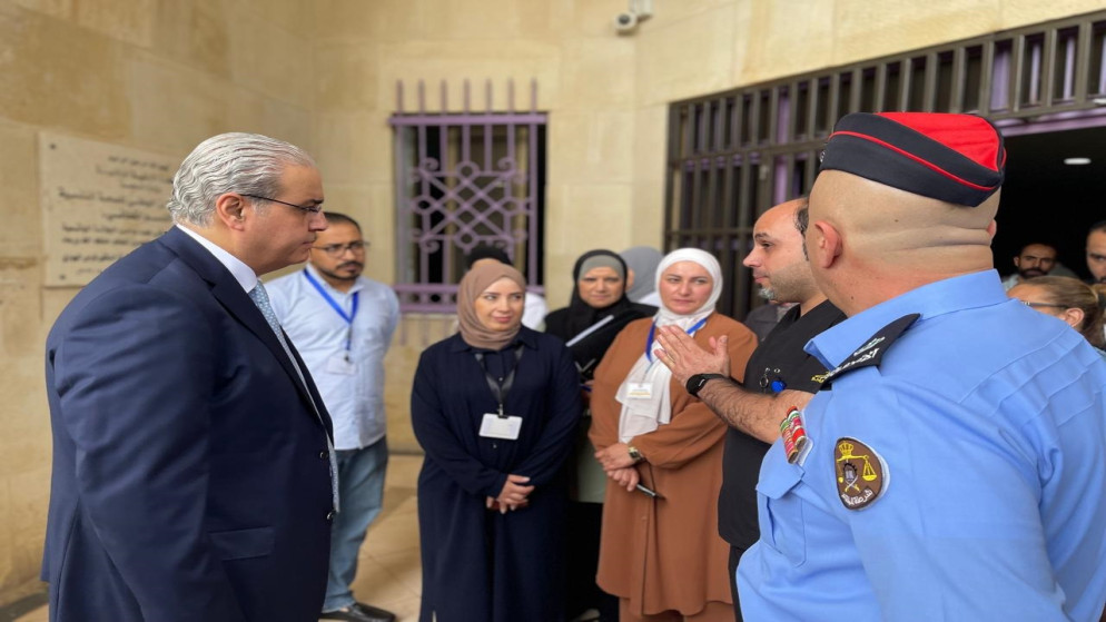 وزير الصحة إبراهيم البدور خلال زيارة مفاجئة إلى المركز الوطني للصحة النفسية