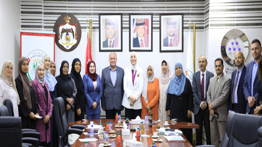جانب من لقاء وزيرة التنمية الاجتماعية ورئيسة اللجنة الوزارية لتمكين المرأة، وفاء بني مصطفى