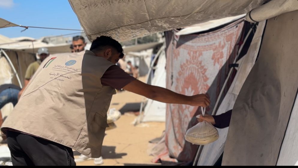 الحملة الأردنية تؤكد استمرار عملها الإنساني في غزة بالتعاون مع الهيئة الخيرية الهاشمية.