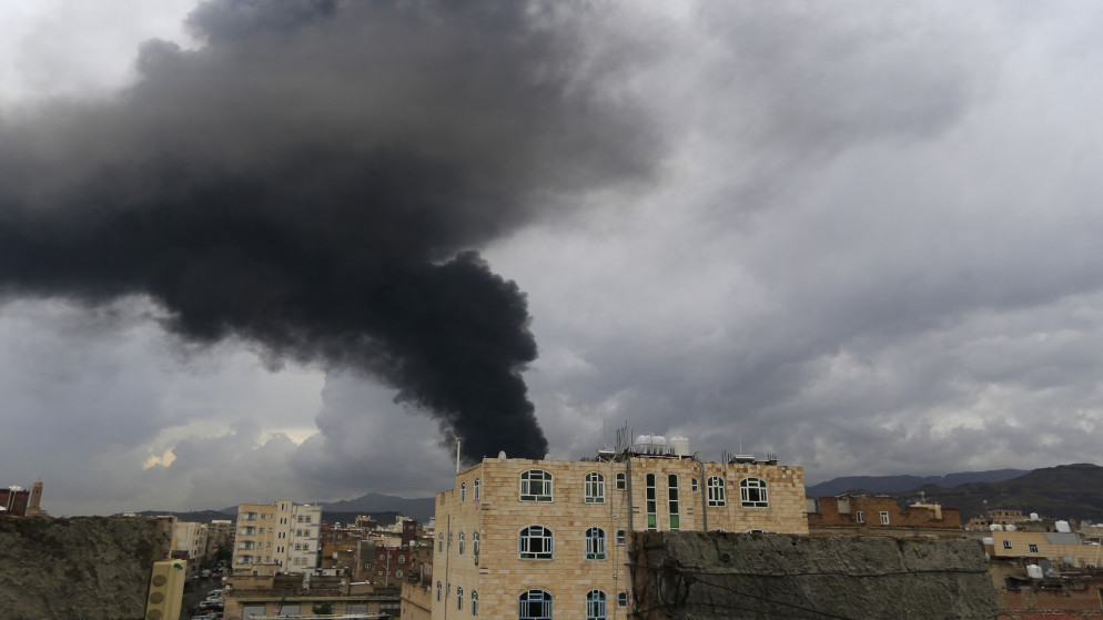 صورة أرشيفية لآثار هجوم إسرائيلي على صنعاء. (أ ف ب)
