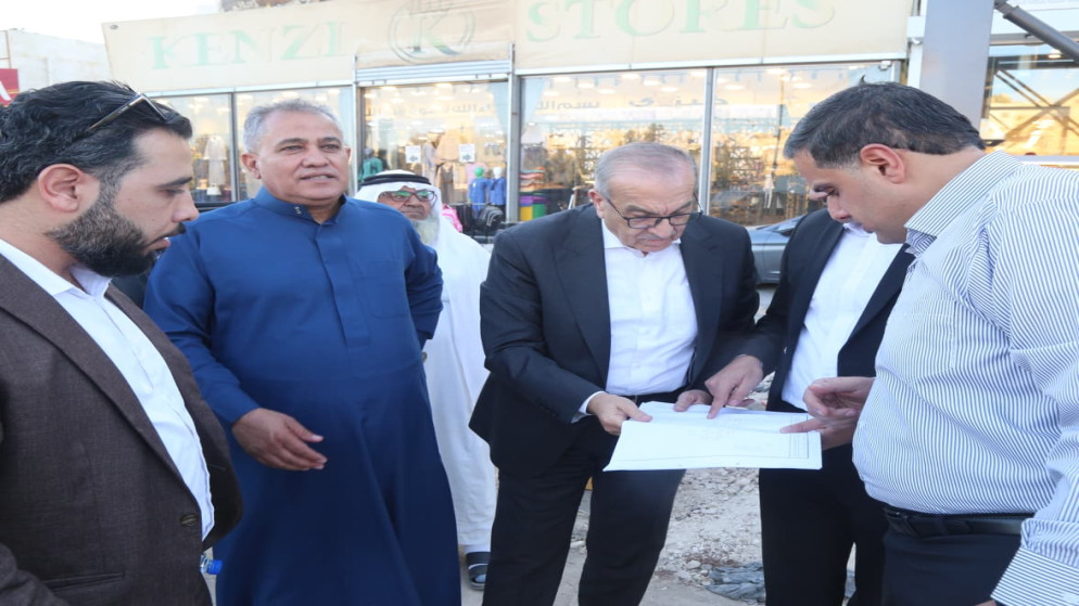 وزير الأشغال العامة والإسكان ماهر أبو السمن يتفقد الواقع المروري على شارع مأدبا في منطقتي خريبة السوق والجويدة،
