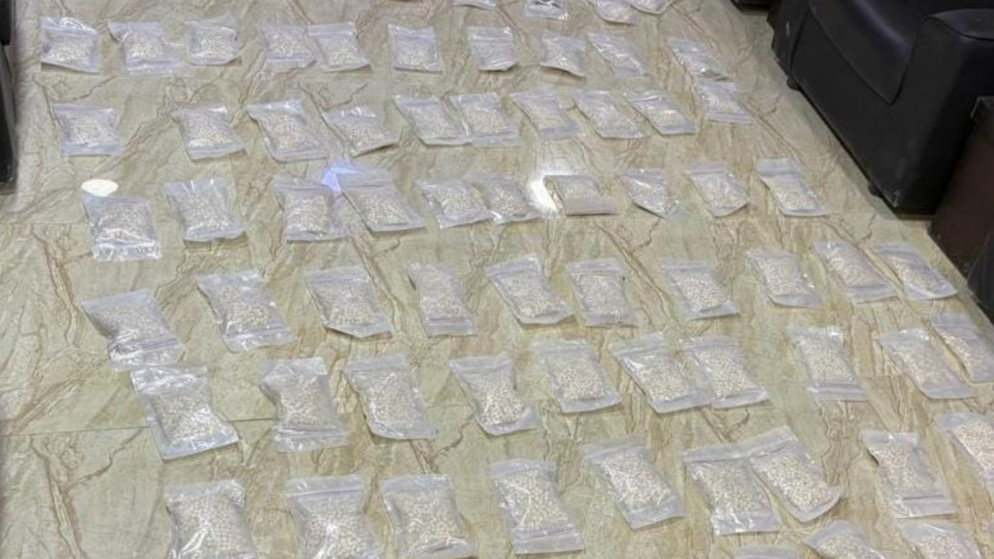 الجيش يحبط تهريب كميات كبيرة من المخدرات باستخدام بالونات في المنطقة العسكرية الشرقية.