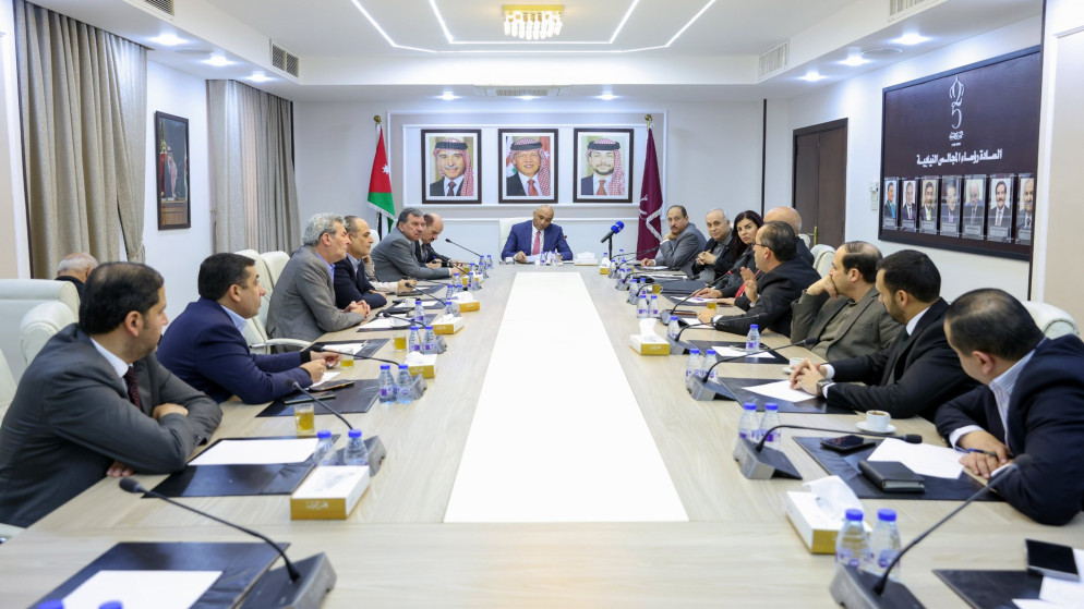 "الدخل والمبيعات": مستعدون لعقد دورات تثقيفية بمقر نقابة الأطباء 