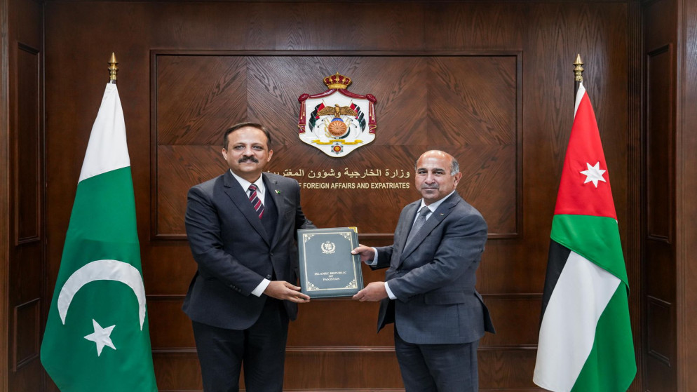 سفير باكستان يقدم أوراق اعتماده لوزارة الخارجية 