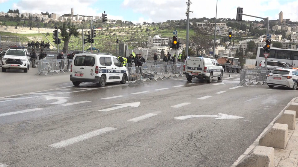 الاحتلال الإسرائيلي يفرض قيودا على وصول المصلين للمسجد الأقصى 