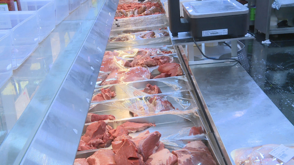 لحوم في محل تجاري.6/3/2026.(المملكة)